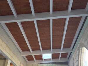 Wooden roof insulated
